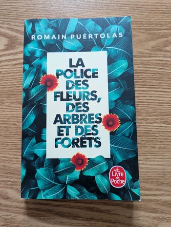 La police des fleurs, des arbres et des forêts - format poche