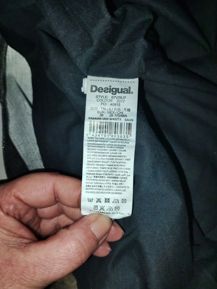 Robe Desigual taille 38 - photo numéro 12