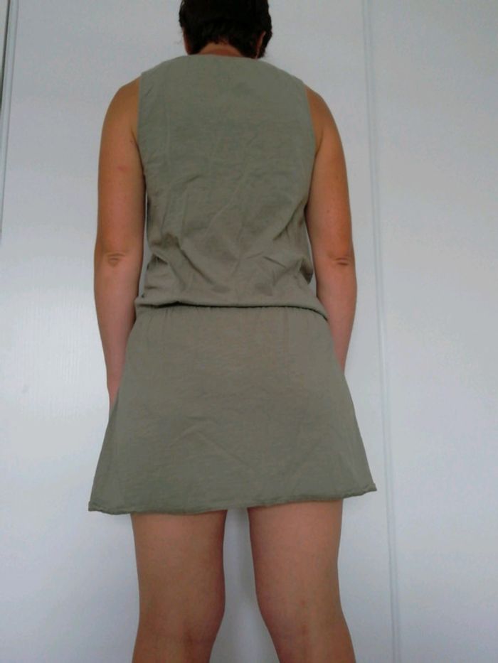 Robe courte - photo numéro 2