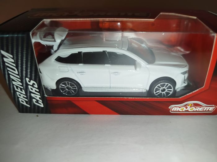 Majorette Peugeot 508 SW - photo numéro 10