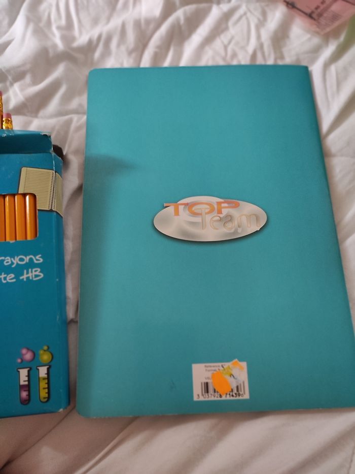 Lot articles scolaires - photo numéro 2