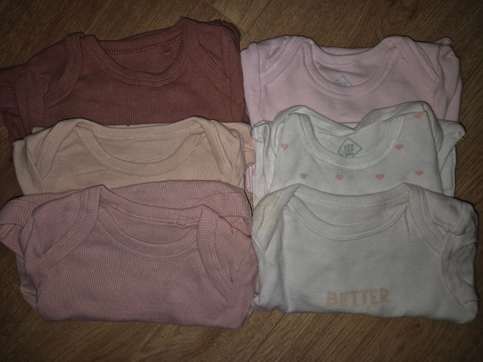 Gros lot de vêtements 6mois fille - photo numéro 2