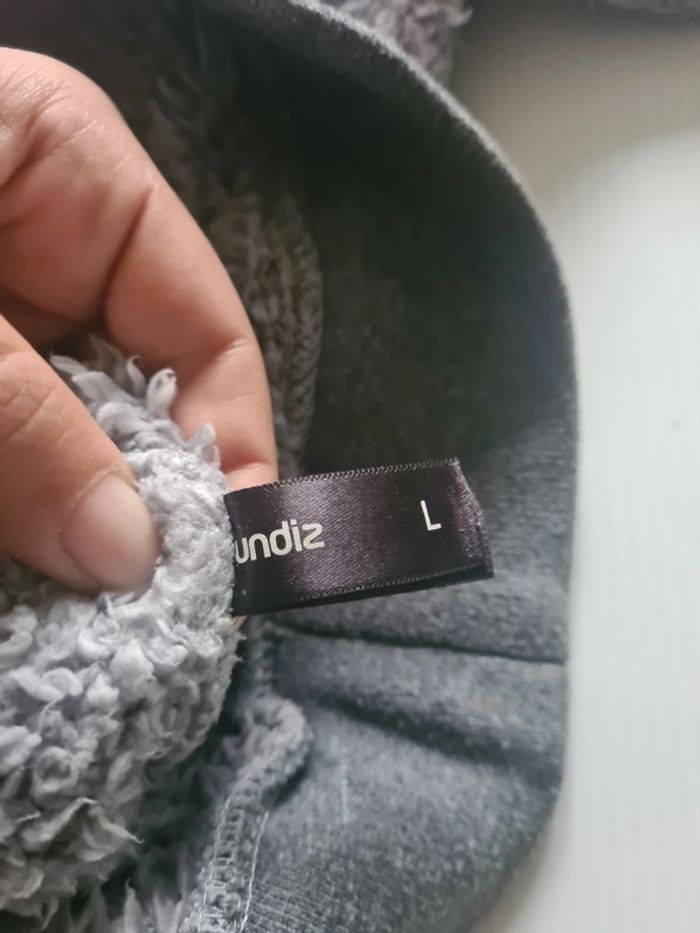 Pull de pyjama en pilou pilou tout doux noté L mais taille petit voir mesures en photos - photo numéro 4