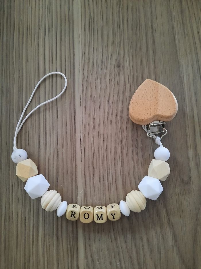 attache tétine - photo numéro 2