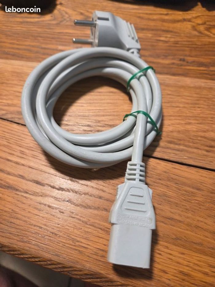 Câble alimentation gris 1m80 / très bon état - photo numéro 2