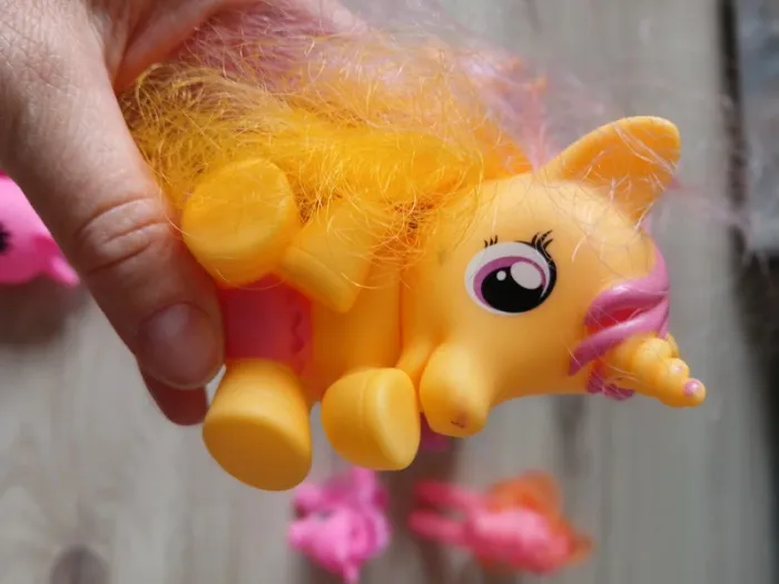 Lot poney et domino hello kitty - photo numéro 7