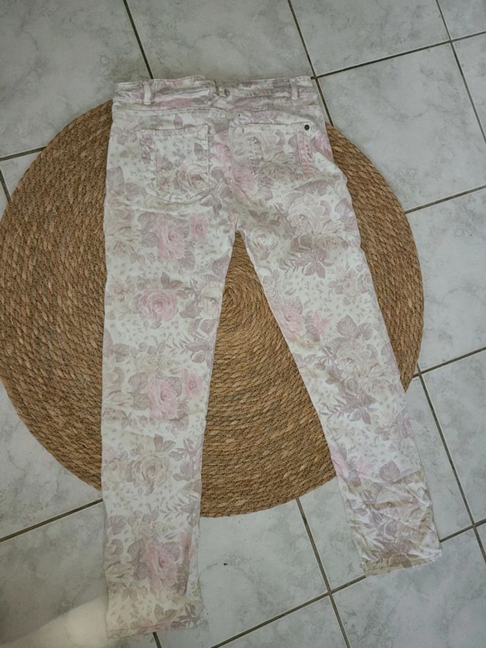 Beau pantalon à fleurs 38 - photo numéro 4