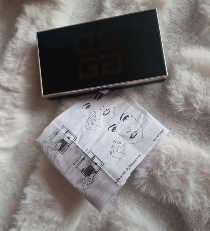 Fond de teint compact teint couture Givenchy - photo numéro 9