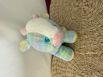 Peluche vintage Playskool Blankies Snuzzles Vache à carreaux pastel Hasbro 1986