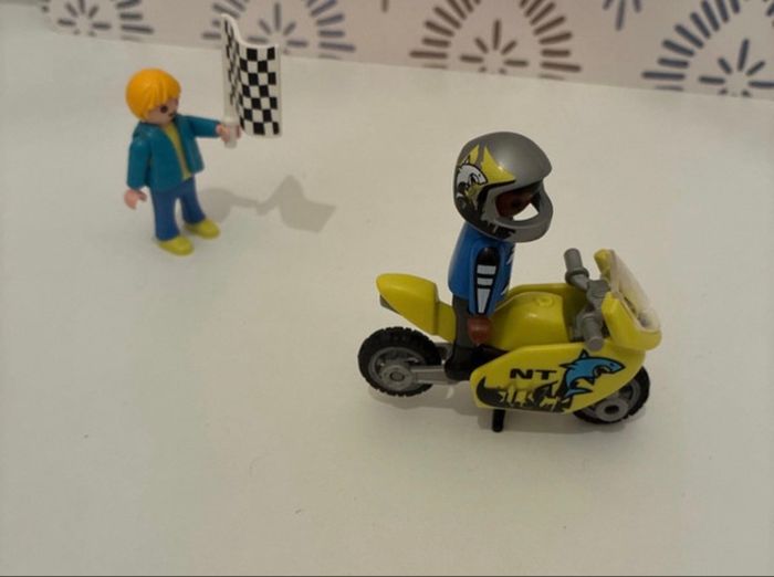 Playmobil 70380 enfants et moto