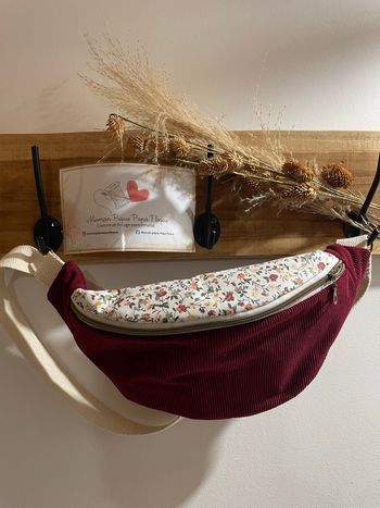 Sacoche banane fait main en velours et tissu à motifs