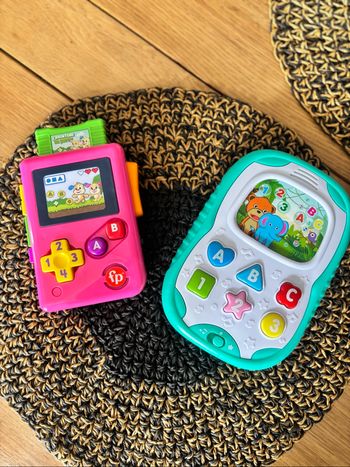 Lot 2 jouets interactifs