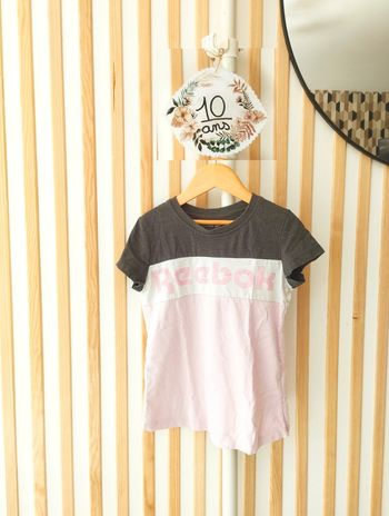 T-shirt reebok rose gris 9/10ans