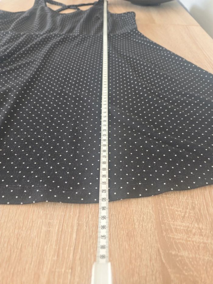 Robe noire à pois blancs - photo numéro 5