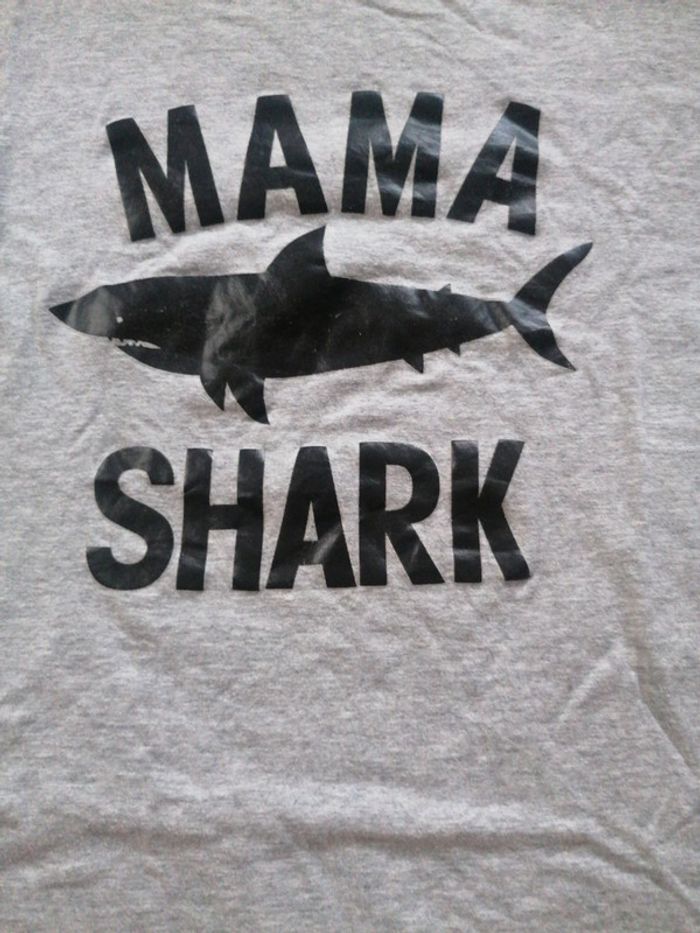 T shirt Mama shark baby shark - photo numéro 4
