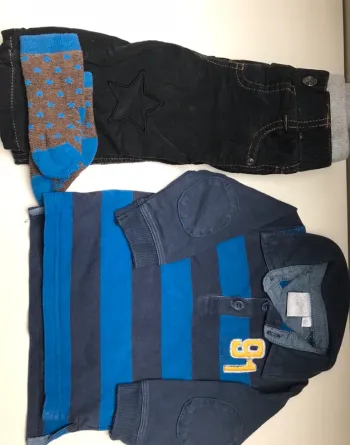 Ensemble pantalon velours, polo et chaussettes 6 mois