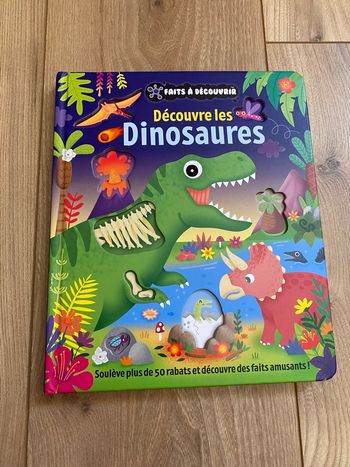 Livre découvre les dinosaures 