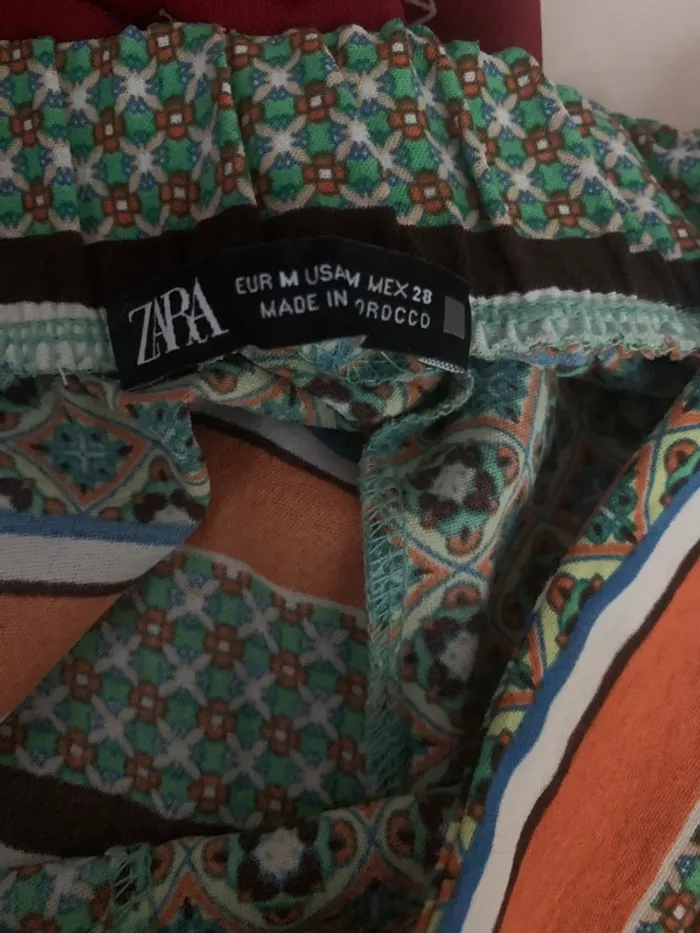 Veste coupe vent fin Pull &Bear taille 36 à capuche tres bon état - photo numéro 7