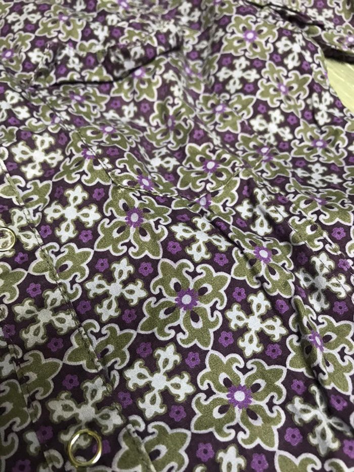 Chemise mauve et kaki - photo numéro 2