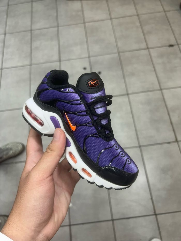 nike tuned taille 35