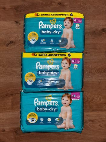 Trio-Pack De 120 Couches Pampers  Baby-Dry Neuf Dans L’emballage.