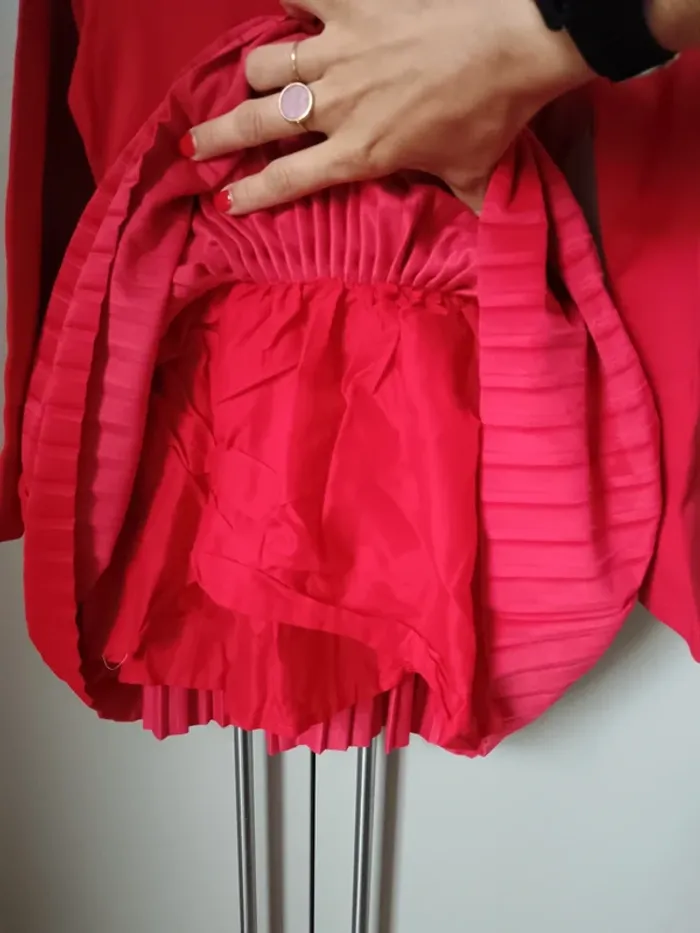 Robe Obaïbi rouge fête Noël 4 ans 104cm neuf - photo numéro 5
