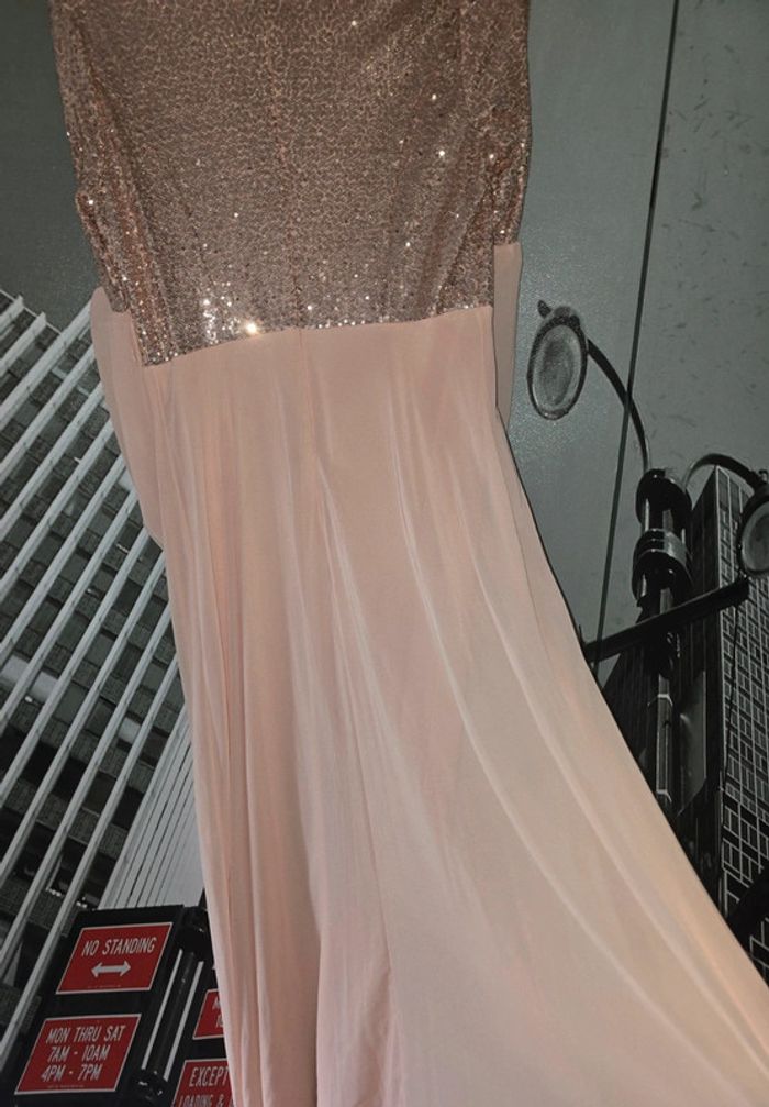 Robe de soirée  taille 42 Tavin couleur rose saumon - photo numéro 3
