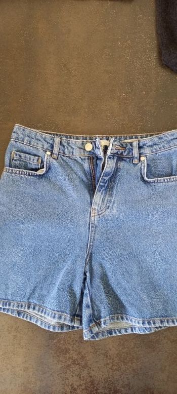 Short jean