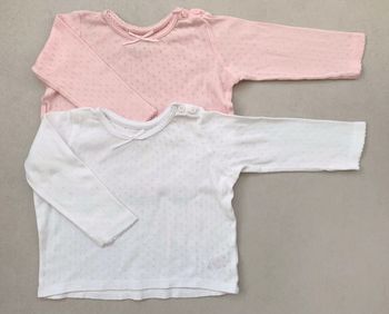 T shirt manches longues 6/9 mois comme neufs