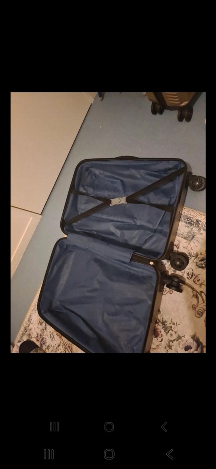 Valise - photo numéro 5