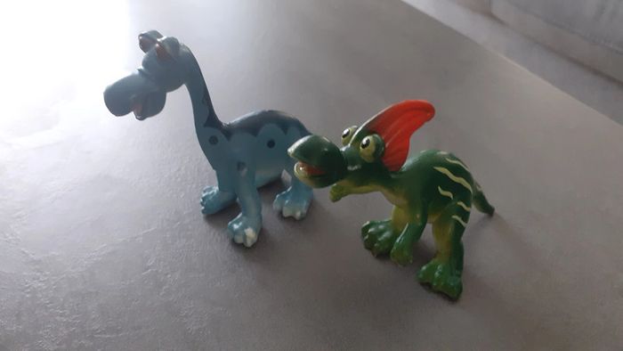 Figurines dinosaures