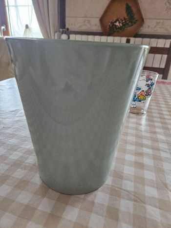 Cache pot