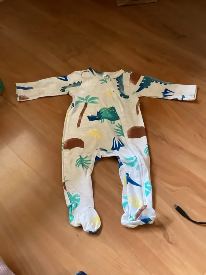 Pyjama léger taille 3-6mois