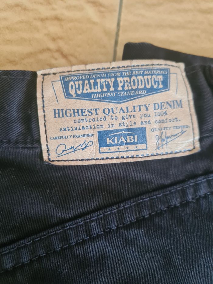 Jean droit noir Kiabi / Taille 44 - photo numéro 3