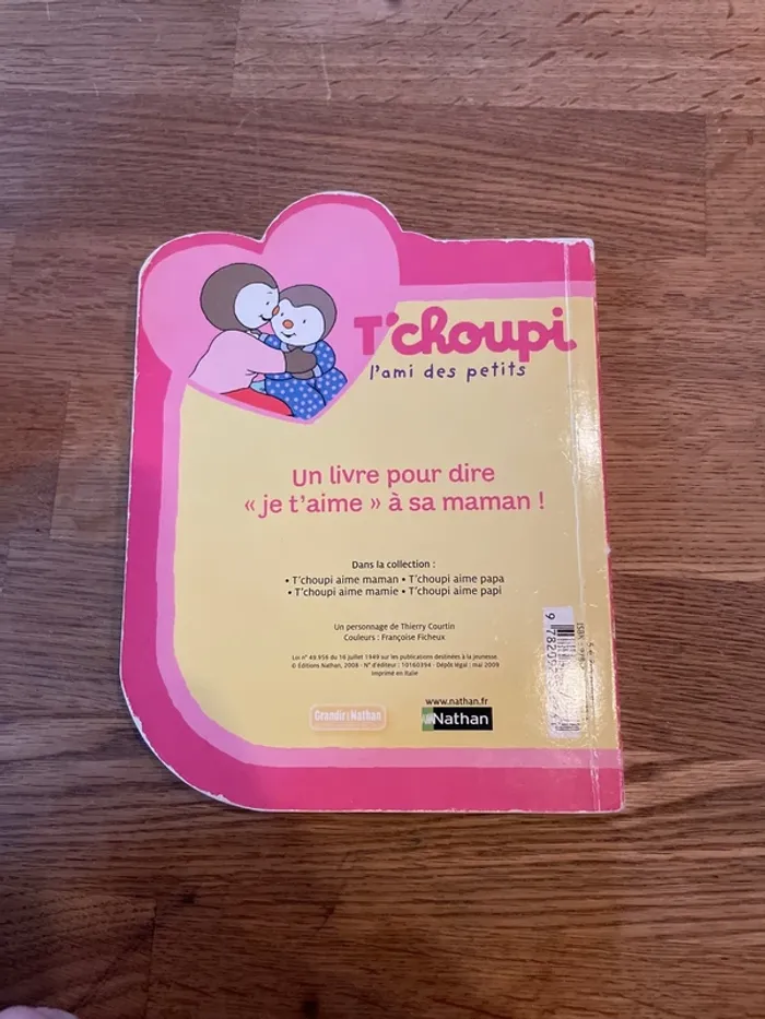 Livre cartonné Tchoupi aime maman - photo numéro 3