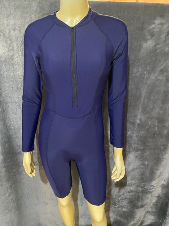 1 maillot  combinaison une pièce femme taille M