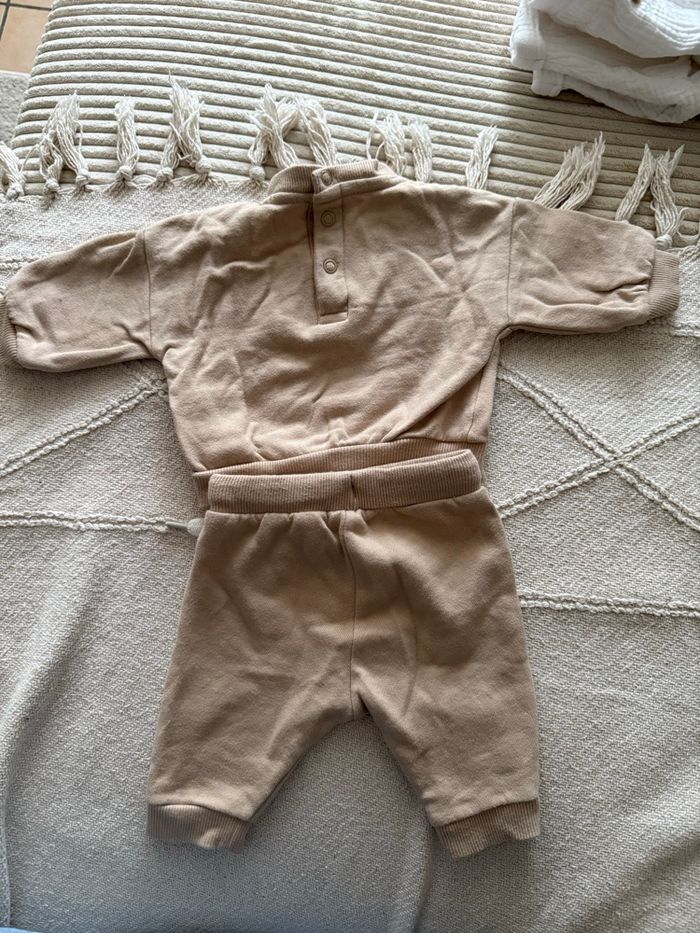 Ensemble beige Kiabi - photo numéro 2