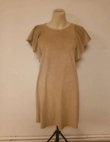 Robe style peau de pêche beige Mango 