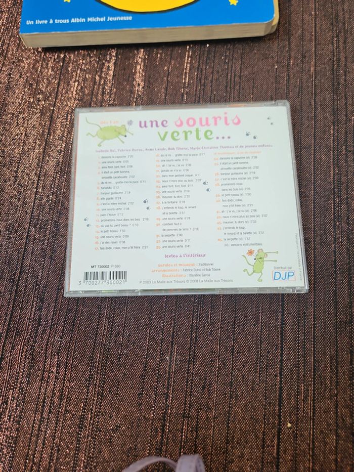 Livre et comptines - photo numéro 5