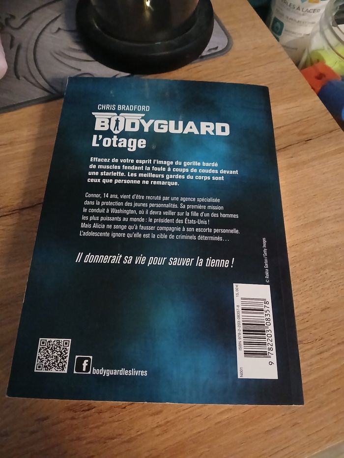 LIVRE BODYGUARD L OTAGE DE CHRIS BRADFORD - photo numéro 2