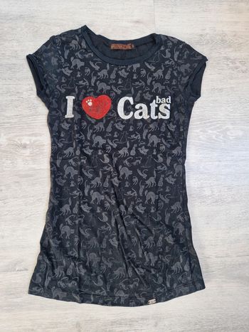 Tee shirt stradivarius I love bad cats indiqué taille S mais convient à un XS