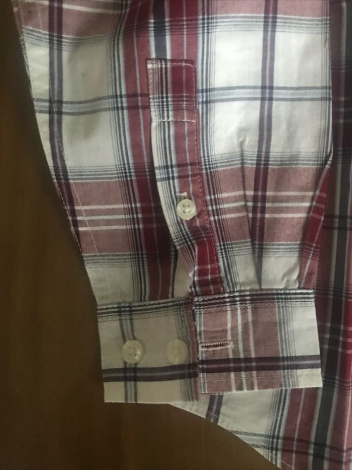 Chemise rouge Cyrillus 6 ans   NEUVE - photo numéro 3