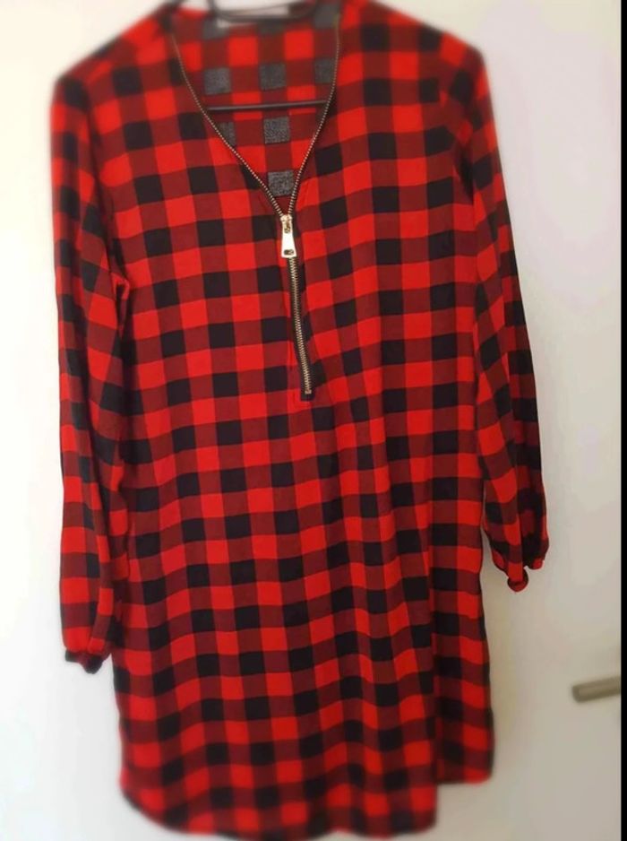 Robe  /  blouse  longue  taille  36 38