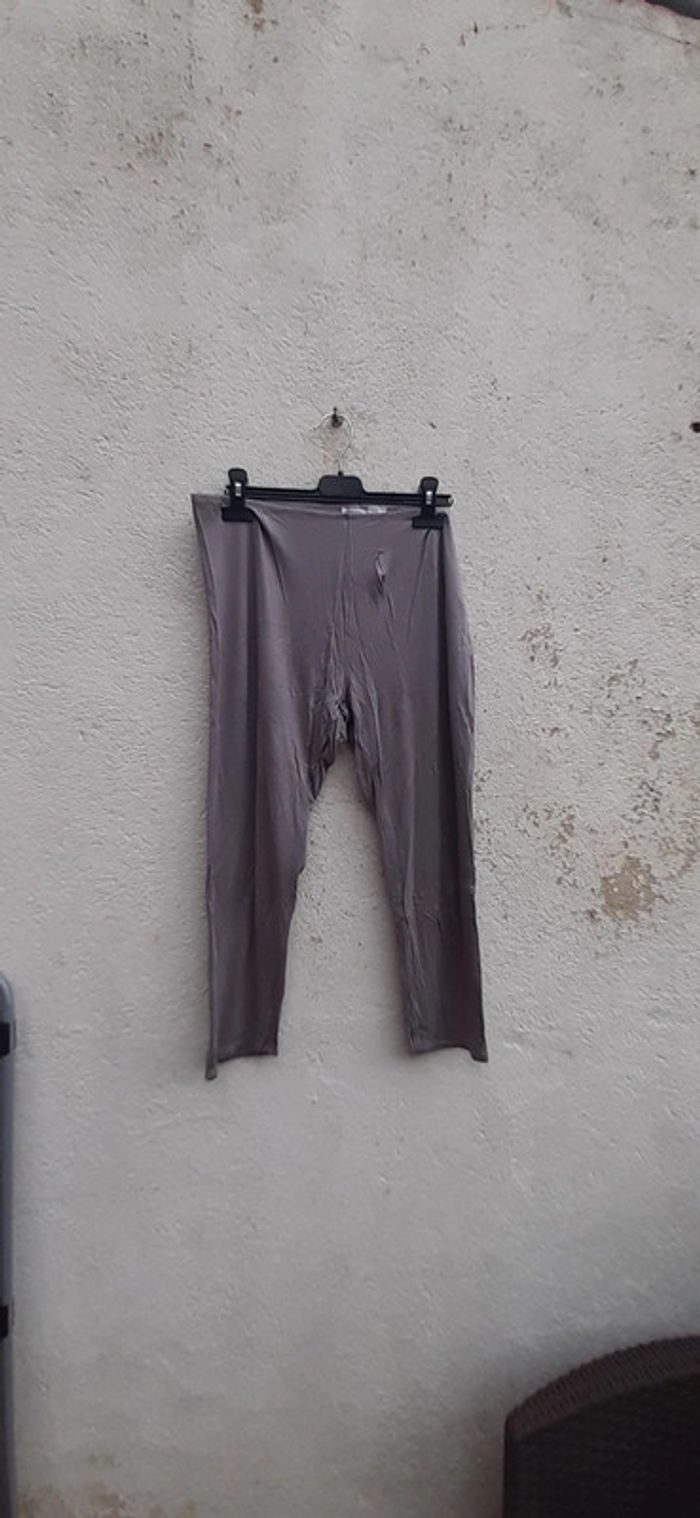 Legging mi long gris taille 46/48