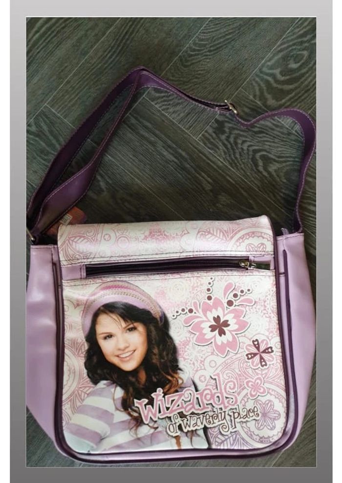 Sac à main Wizards of waverly place cuir violet/blanc 35x31cm