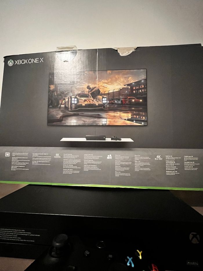 Xbox One X – Excellent état + Boîte + Câbles + 1 Manette  officielle - photo numéro 3