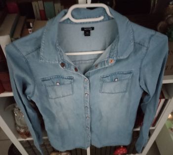 Chemise à pressions "Kiabi" 100% coton en très bon état