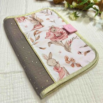 protège carnet de santé lapin fille