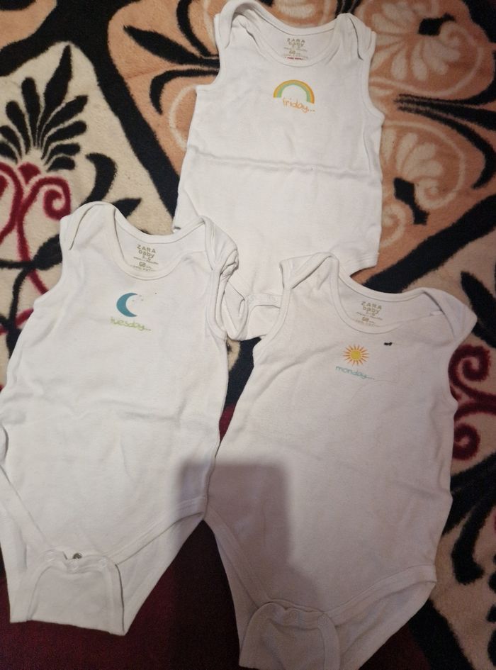 Lot bodies fille - photo numéro 2