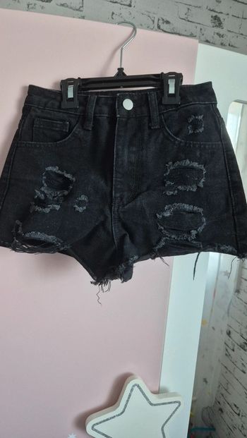 Short shein 8-9ans
